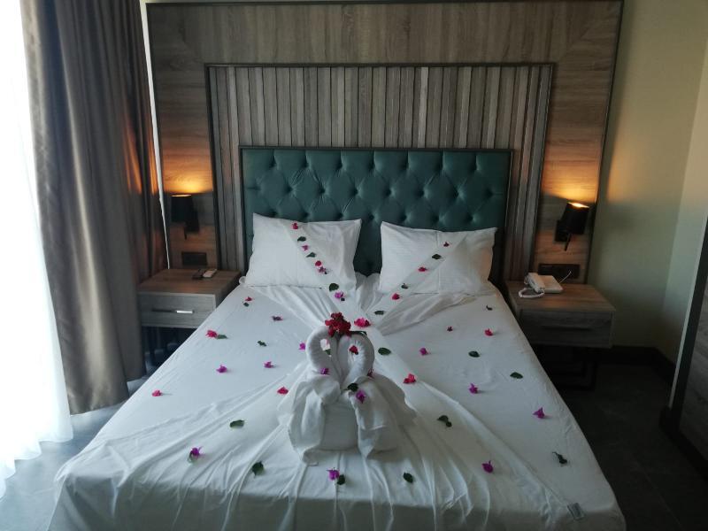 Rodinn Park Hotel อันตัลยา ภายนอก รูปภาพ