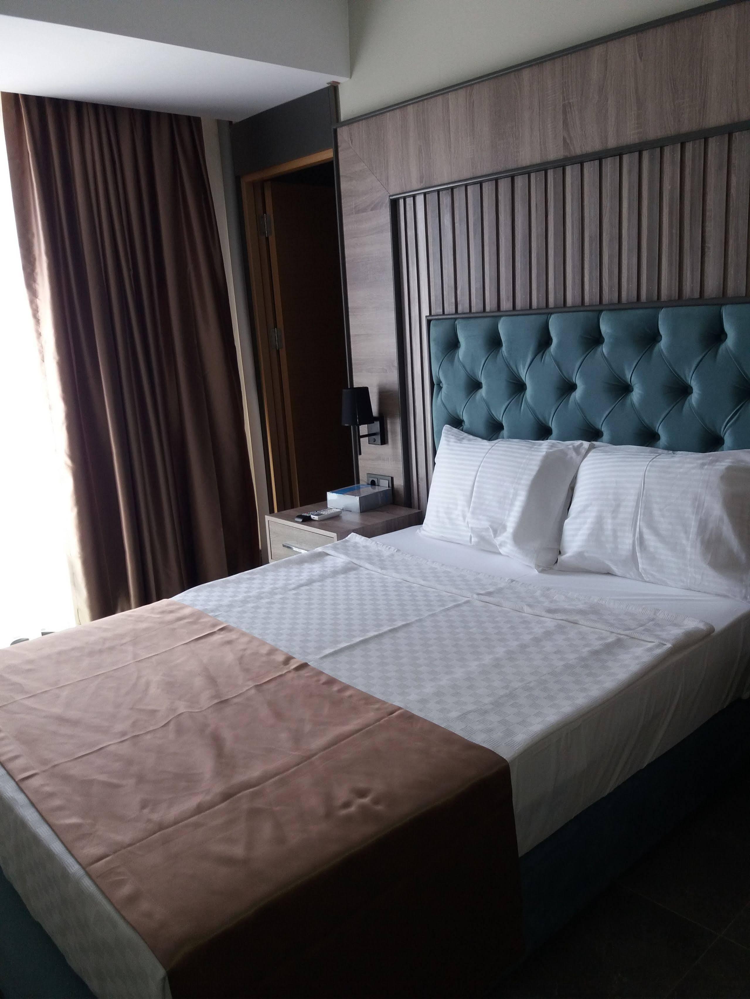 Rodinn Park Hotel อันตัลยา ภายนอก รูปภาพ